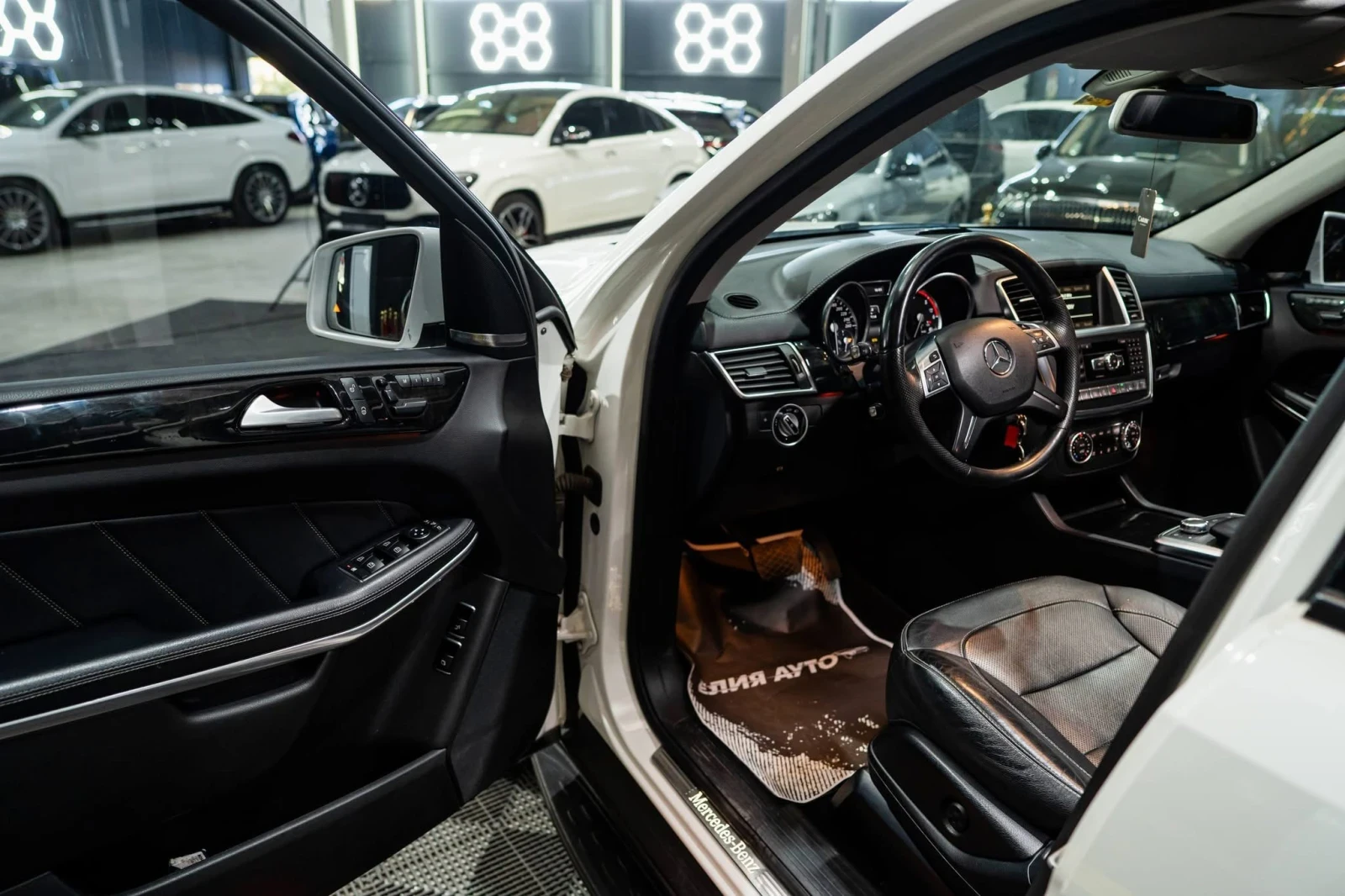 Mercedes-Benz GL 350 D 4MATIC AMG LINE 7-������ H&K ���� ������ 100%  | Mobile.bg � ����������� 9