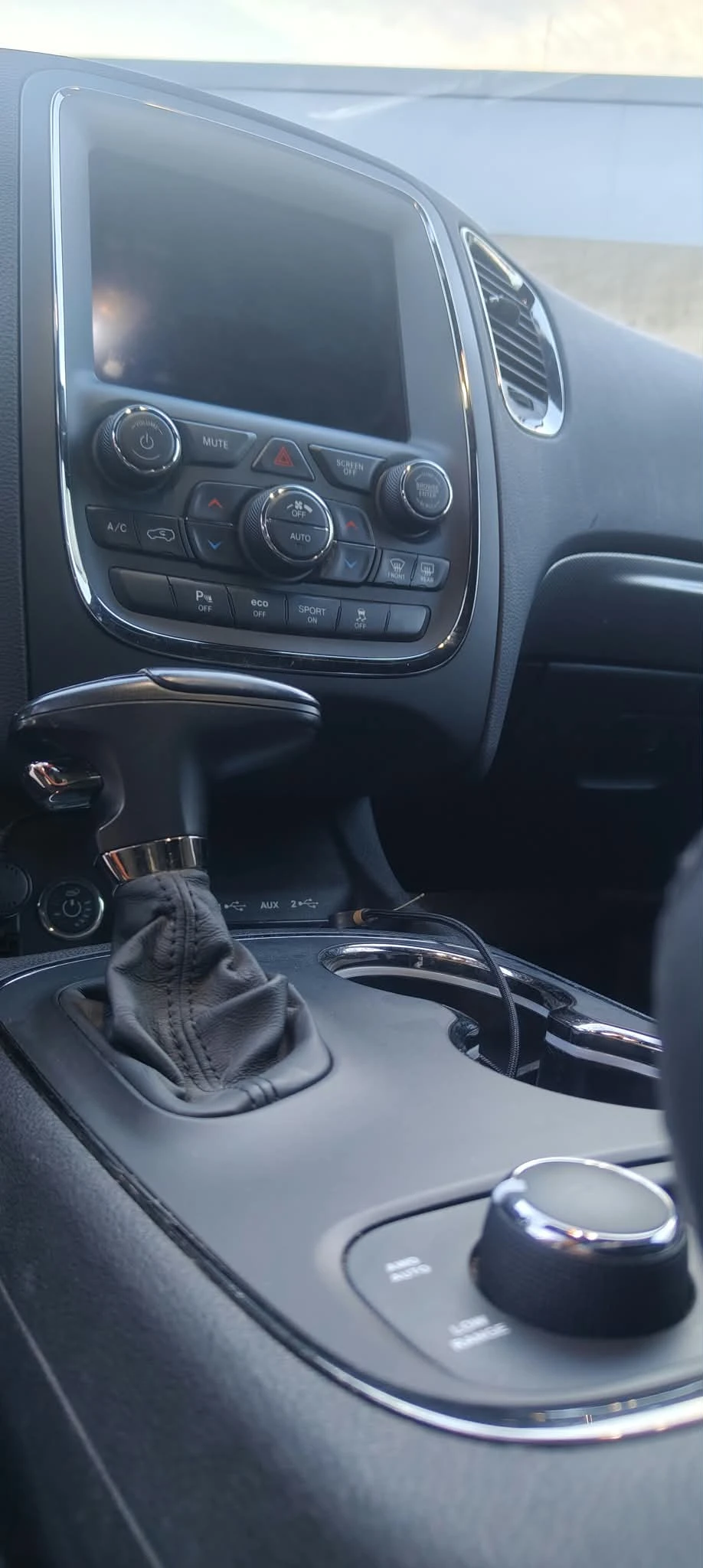 Dodge Durango 5.7 R/T + LPG, снимка 11 - Автомобили и джипове - 56404473