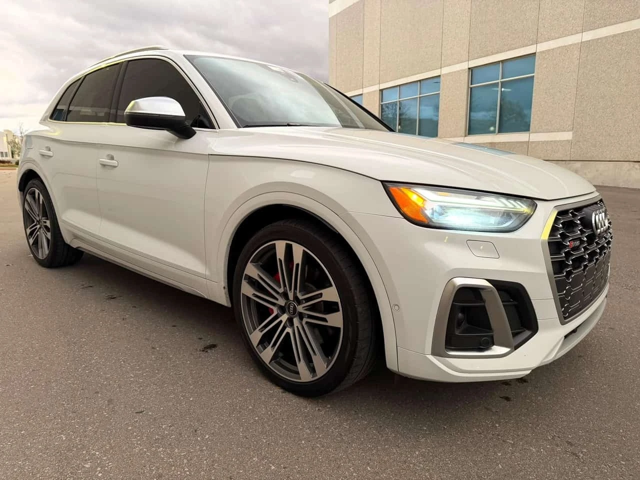 Audi SQ5 * Technik * CARFAX * , снимка 12 - Автомобили и джипове - 56584183