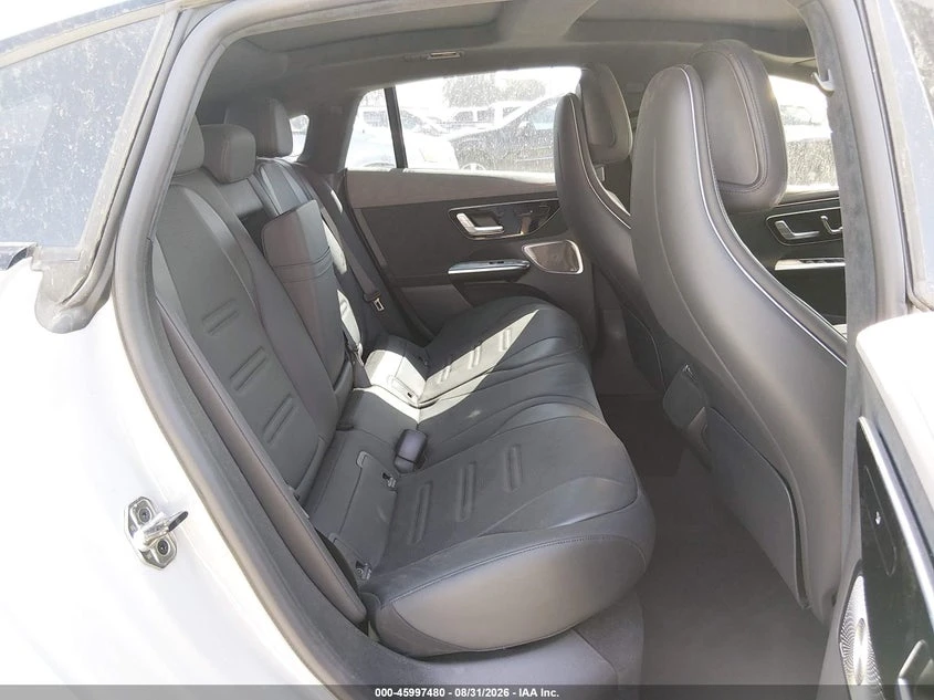 Mercedes-Benz EQE Amg 4Matic, снимка 8 - Автомобили и джипове - 56630246