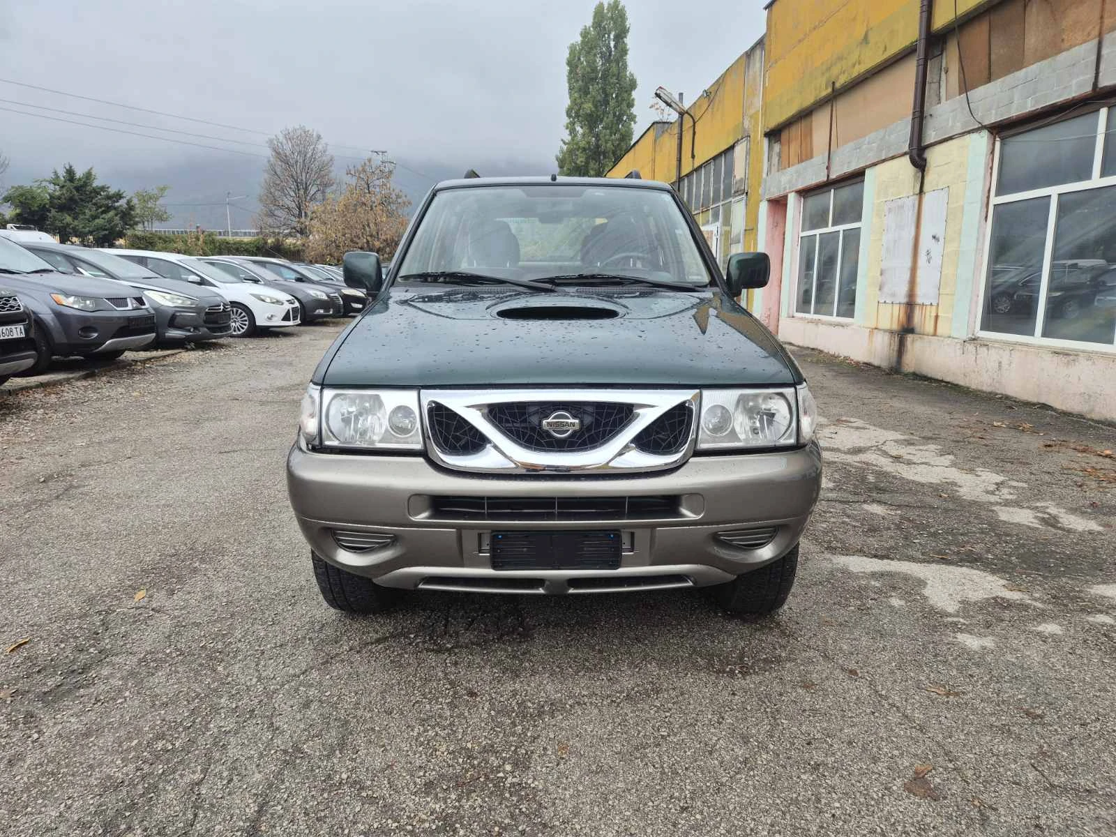 Nissan Terrano 2.7TDI KLIMA ITALY, снимка 2 - Автомобили и джипове - 56741824