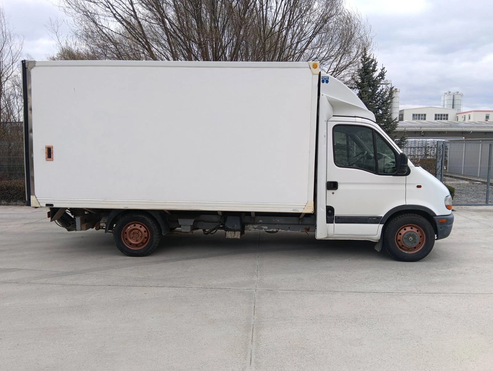 Renault Master, снимка 3 - Бусове и автобуси - 54028066