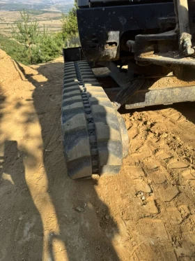 Багер Hitachi ZX18 CLR, снимка 9