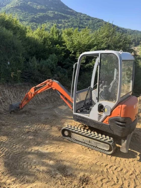 Багер Hitachi ZX18 CLR, снимка 2