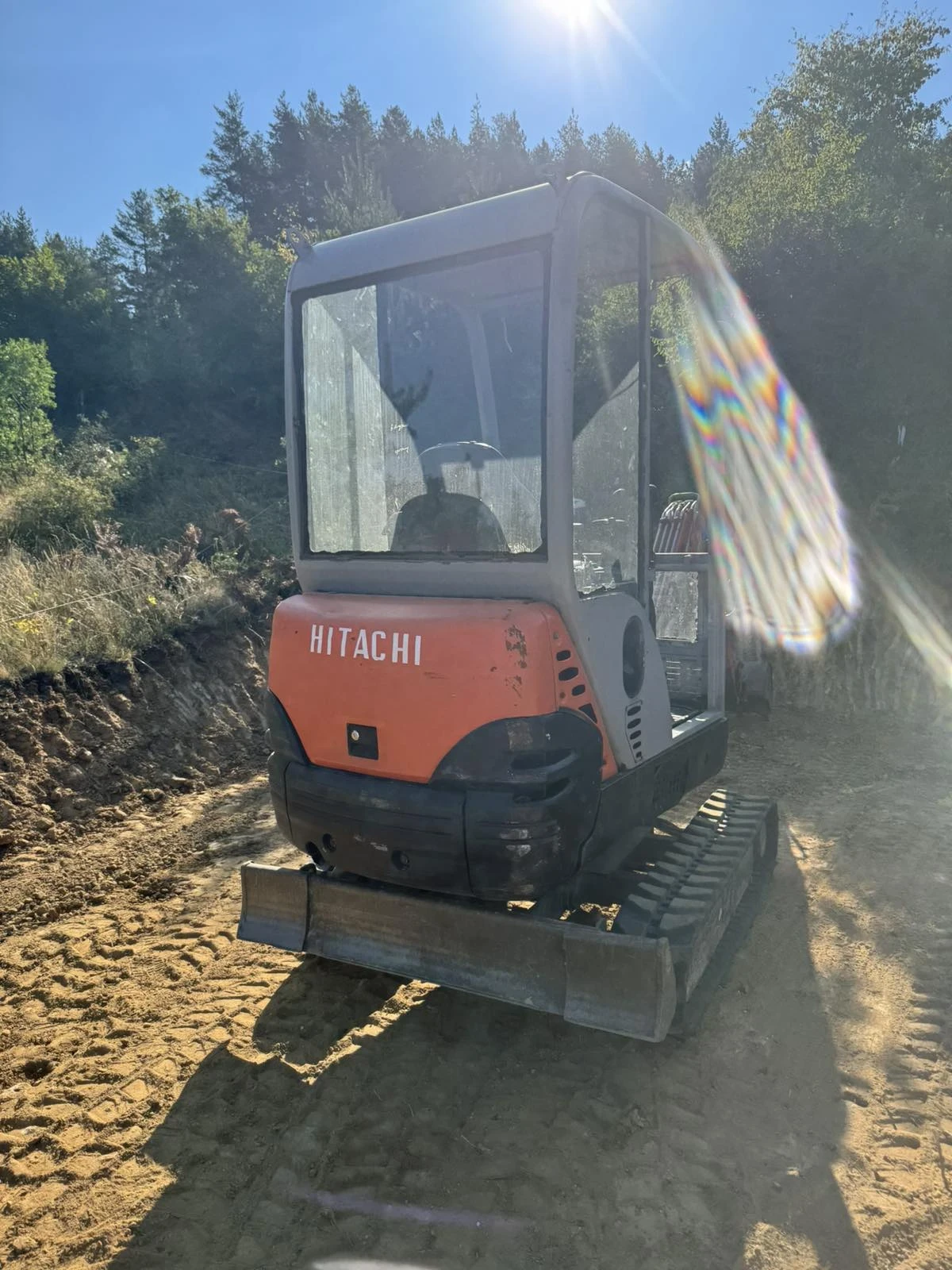 Багер Hitachi ZX18 CLR, снимка 3 - Индустриална техника - 55629731