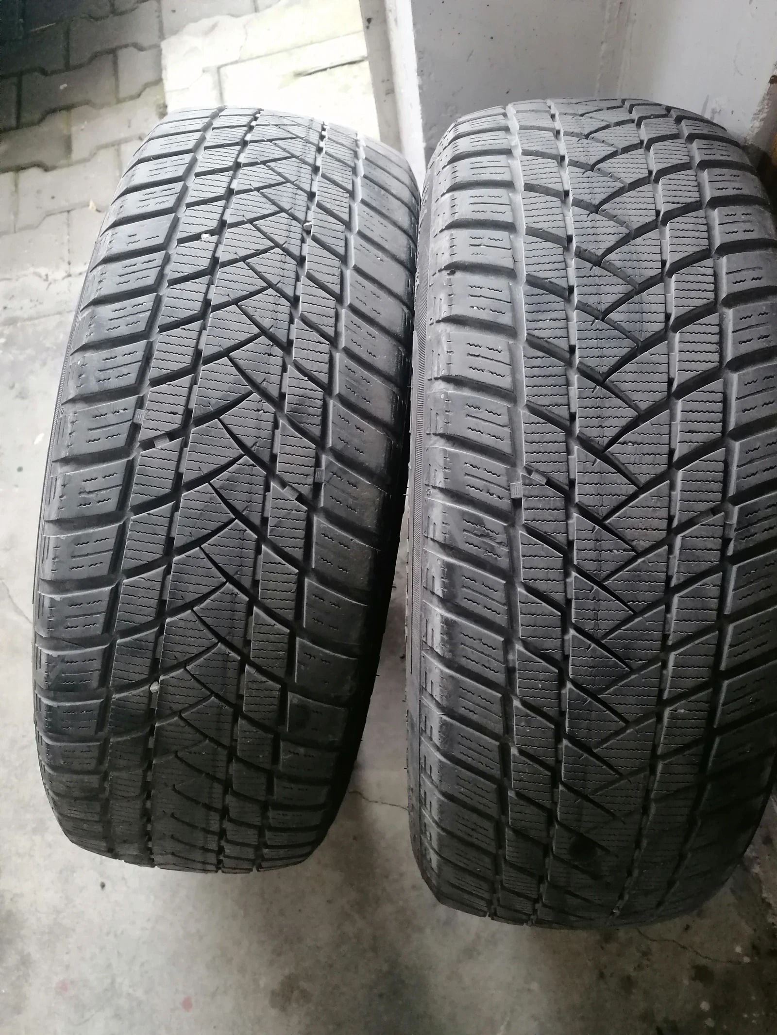 ���� 215/65R16 | Mobile.bg � ����������� 2