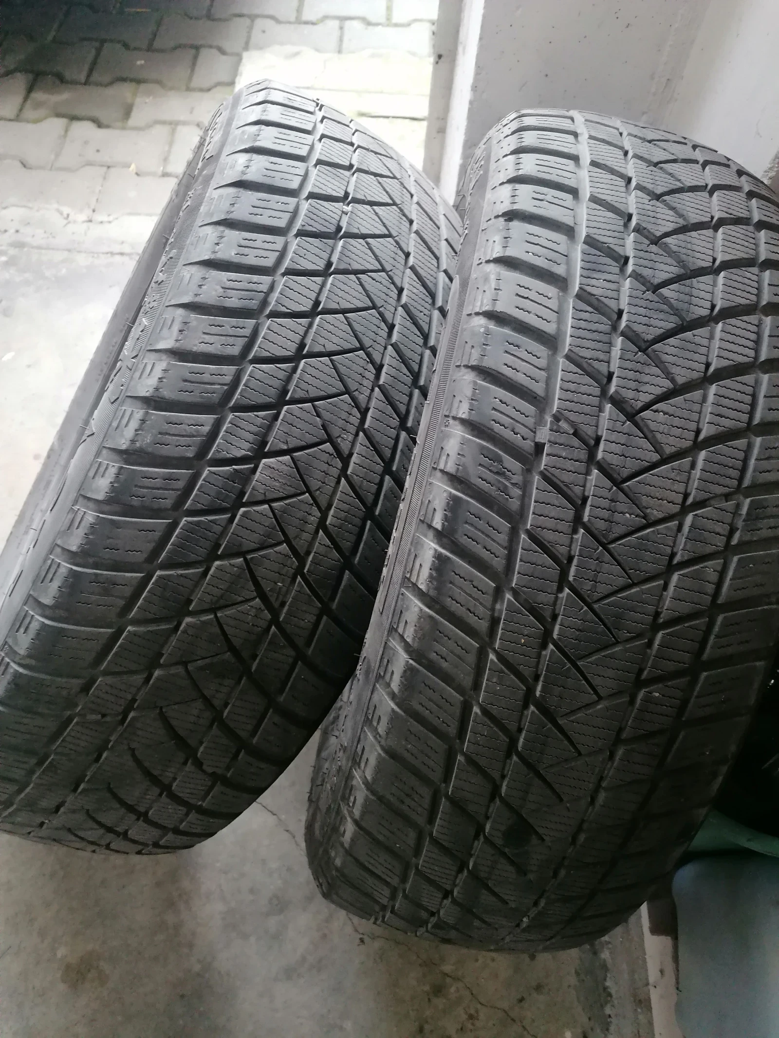 ���� 215/65R16 | Mobile.bg � ����������� 4