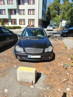 Обява за продажба на Mercedes-Benz C 200 C200 Facelift Automatic ~5 500 лв. - изображение 2 | Auto.bg Обява за продажба на Mercedes-Benz C 200 C200 Facelift Automatic ~5 500 лв. - изображение 2