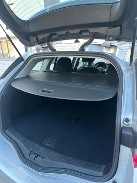 Renault Megane - 8300 € / 16233.39 лв. - 31227872 10