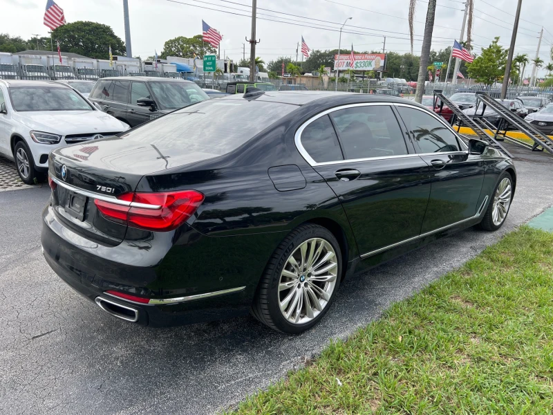 BMW 750  i 4.4L 32V Twin Turbocharged V8 ЛИЗИНГ БЕЗ ПЪРВ.В, снимка 4 - Автомобили и джипове - 47184194