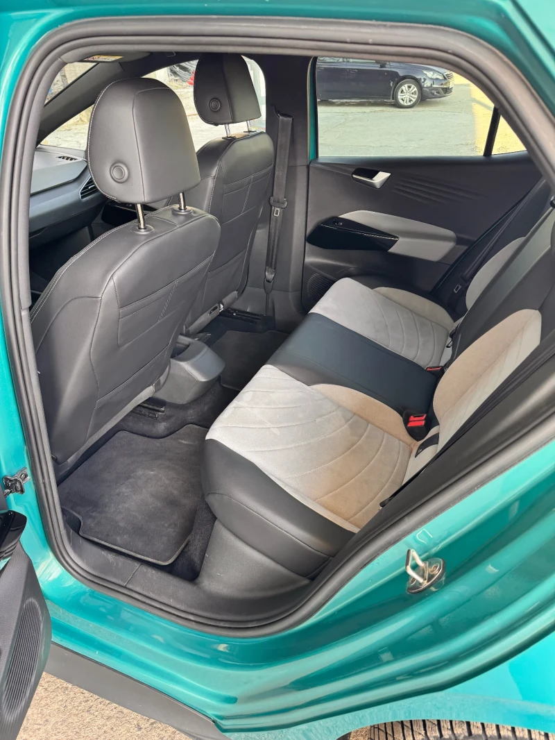 VW ID.3 Pro S  82 kW Термопомпа 5 места , снимка 9 - Автомобили и джипове - 52032286