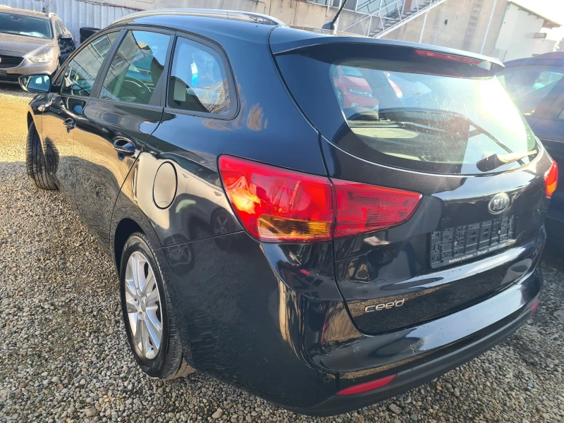 Kia Ceed 1.4 i EURO 5, снимка 4 - Автомобили и джипове - 48822054