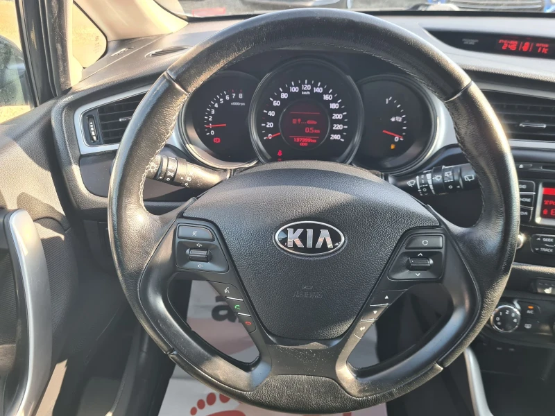 Kia Ceed 1.4 i EURO 5, снимка 10 - Автомобили и джипове - 48822054