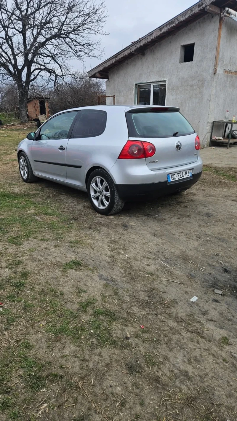 VW Golf, снимка 1 - Автомобили и джипове - 49069644