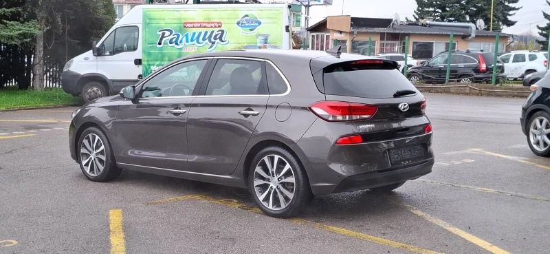 Hyundai I30 1.6 Euro 6 Moon rock Distronic Лимитирана!!, снимка 5 - Автомобили и джипове - 52467993