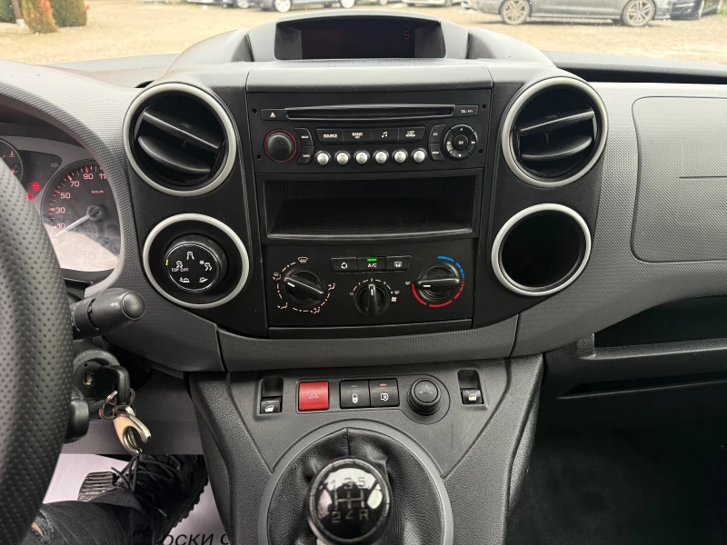 Peugeot Partner 1.6HDi * Климатик* , снимка 12 - Автомобили и джипове - 53083154
