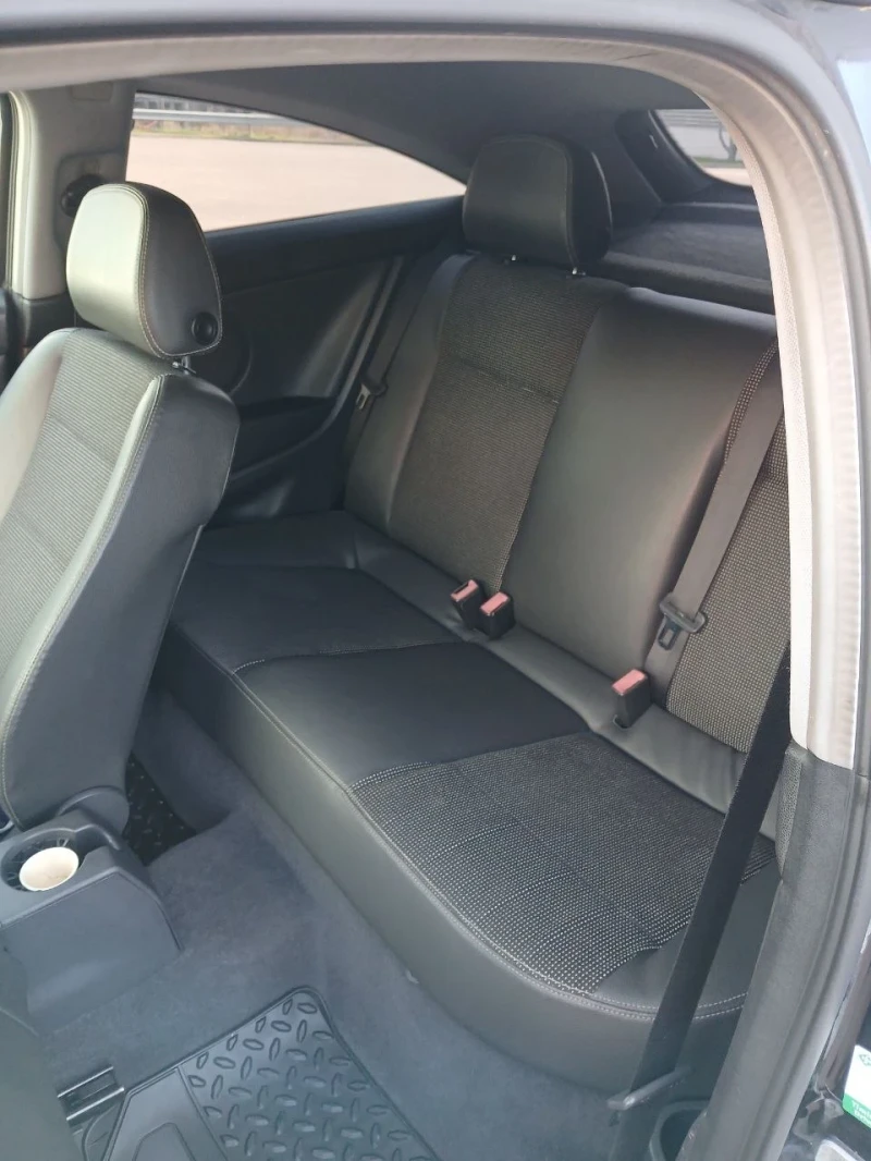 Opel Astra 1.7 GTC, снимка 13 - Автомобили и джипове - 53090493