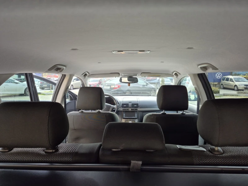 Toyota Avensis 2.0 D-4D | Нови дюзи | 2 комплекта гуми, снимка 15 - Автомобили и джипове - 53414873