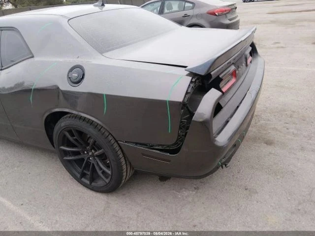 Dodge Challenger, снимка 10 - Автомобили и джипове - 56690054