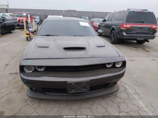 Dodge Challenger, снимка 2 - Автомобили и джипове - 56690054