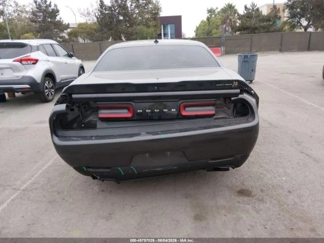 Dodge Challenger, снимка 8 - Автомобили и джипове - 56690054