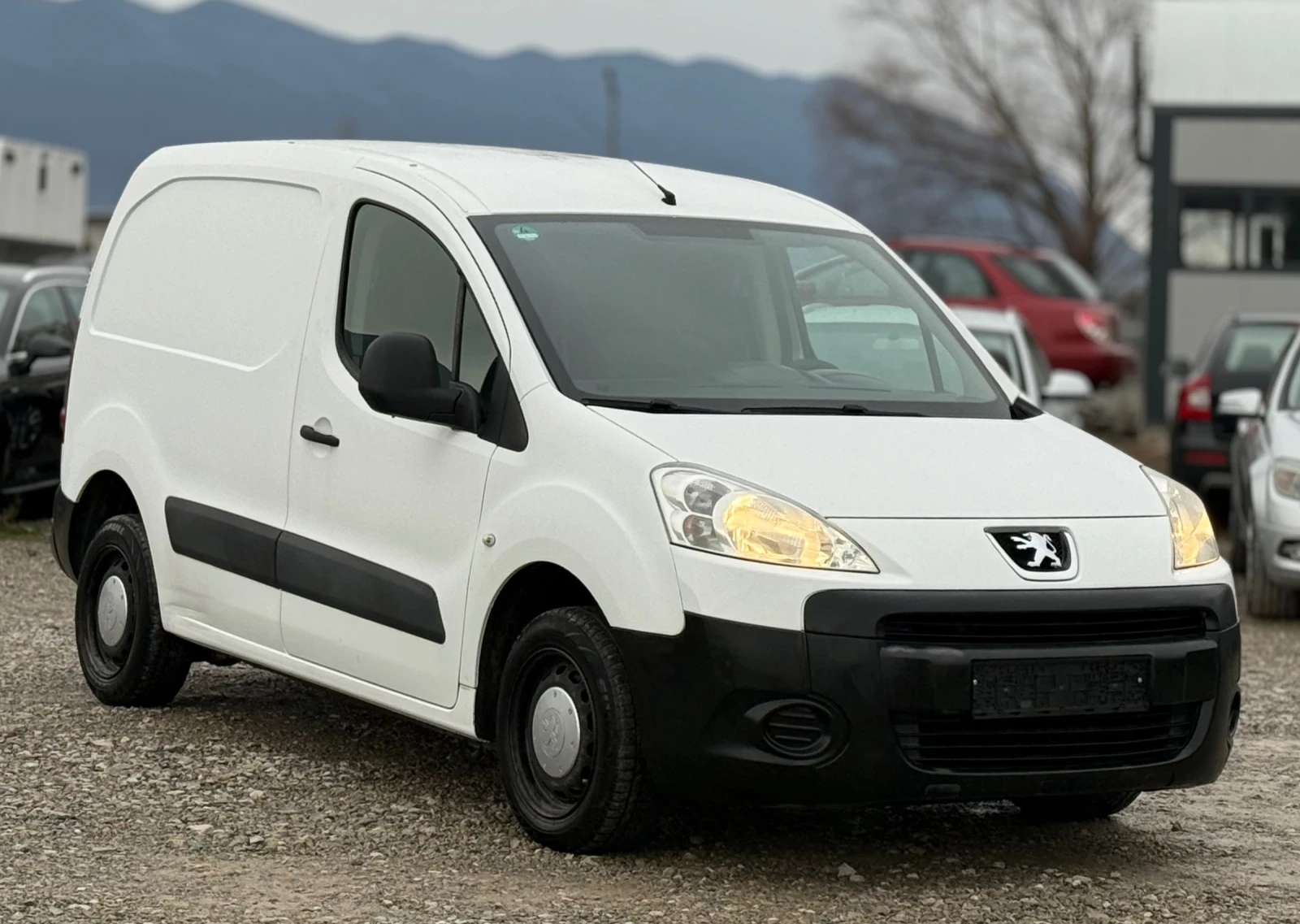 Peugeot Partner 1.6HDi * Климатик* , снимка 1