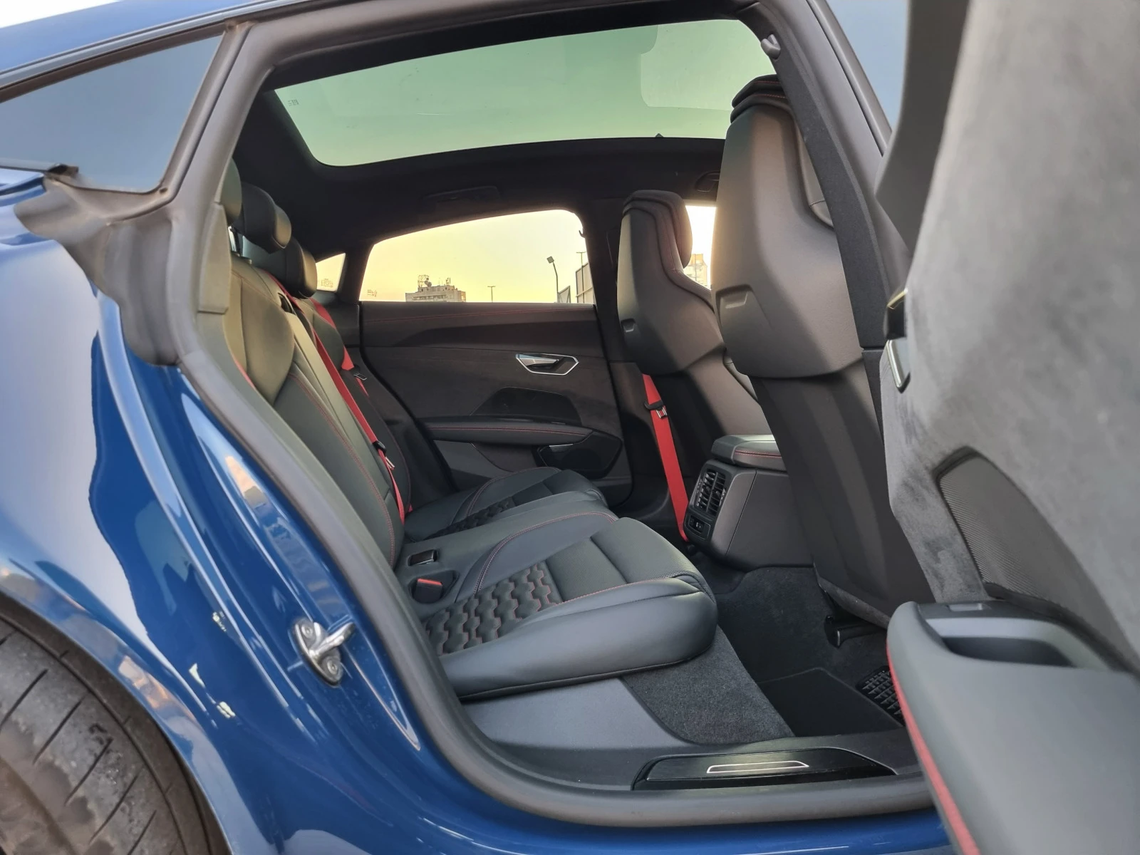 Audi E-Tron  GT/ RS //  //  | Mobile.bg   11