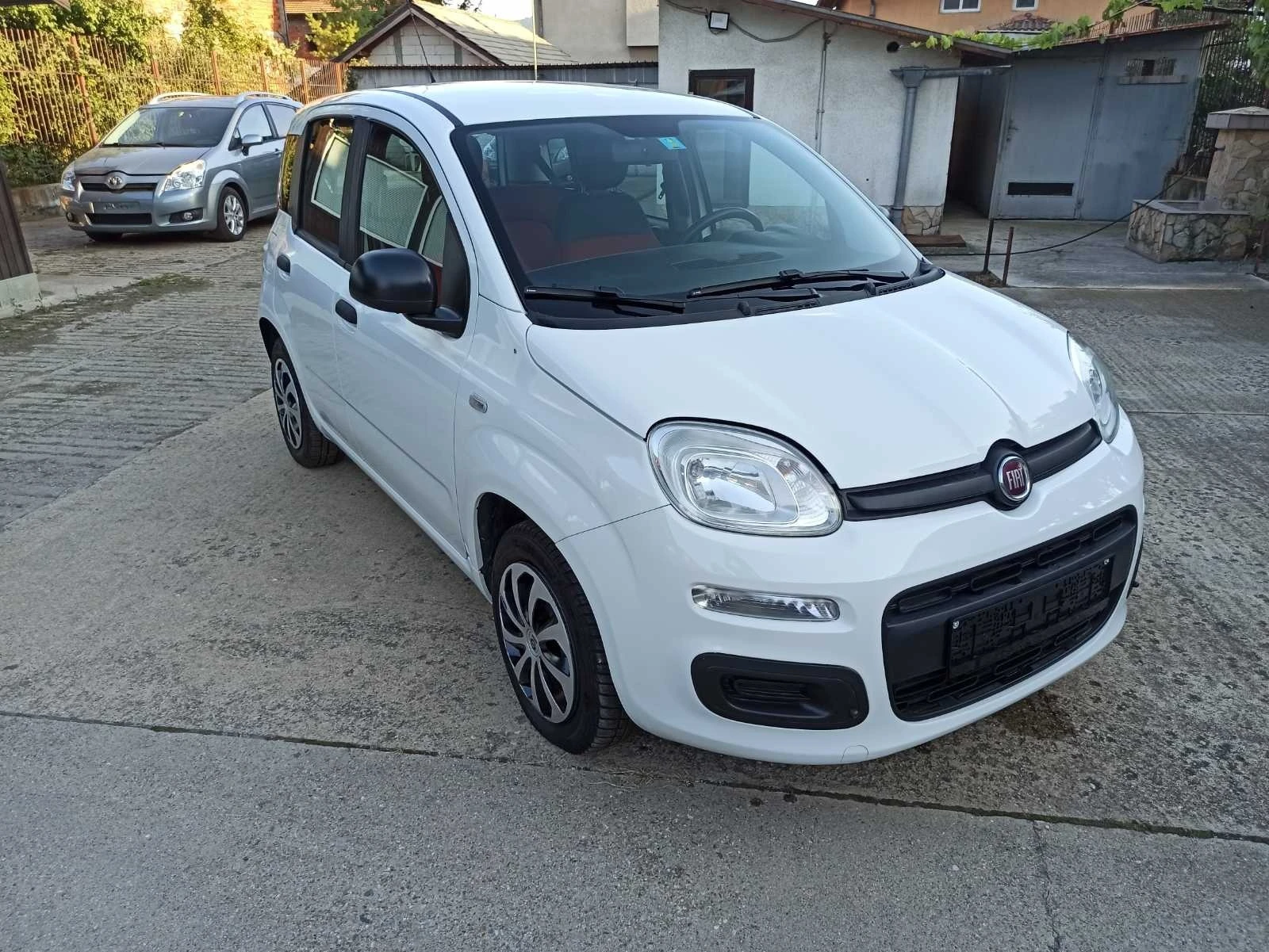 Fiat Panda 1.2  Euro 6B - изображение 2