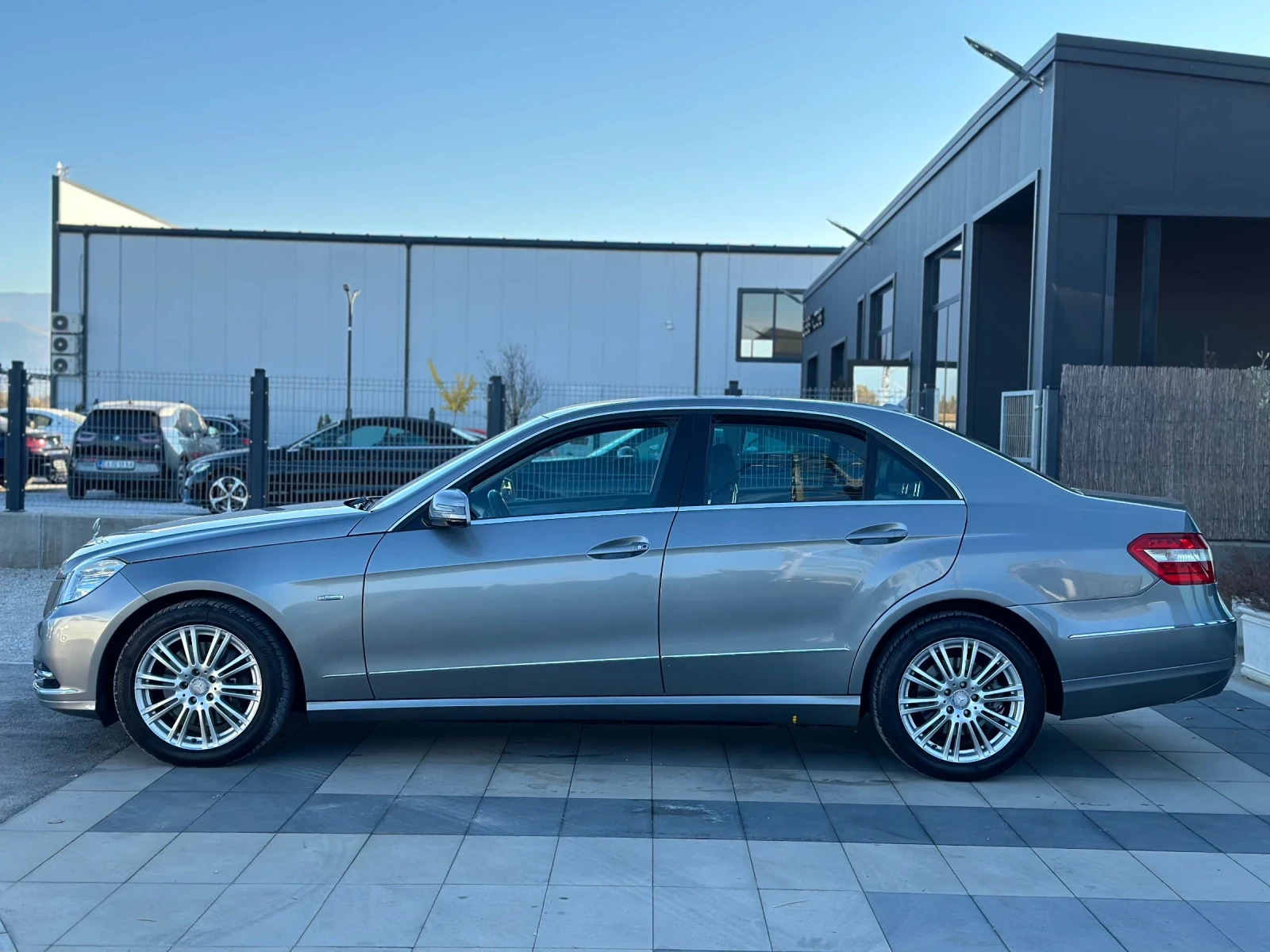 Mercedes-Benz E 350 * Blueefficiency* 7G Tronic*  - изображение 6