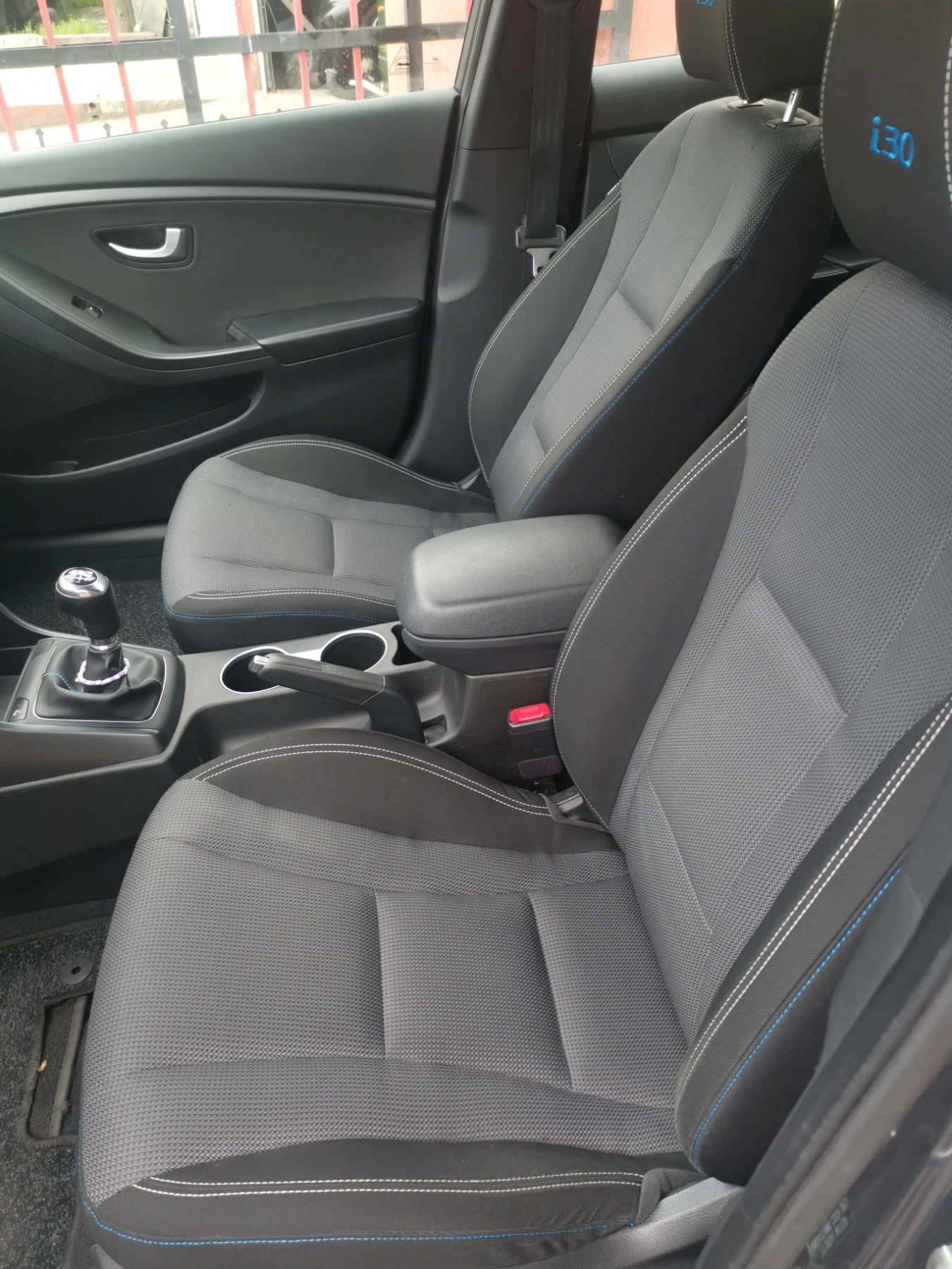 Hyundai I30 1.4   99  | Mobile.bg   12