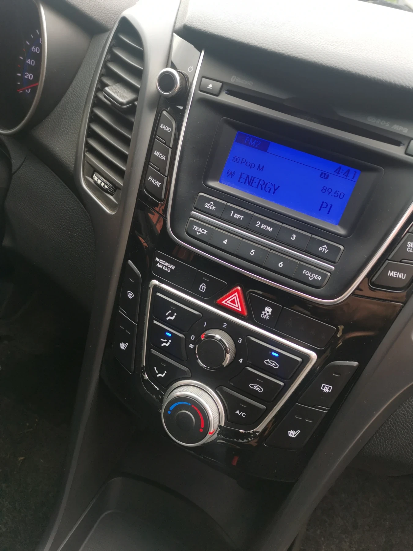 Hyundai I30 1.4 бензин  99 коня - изображение 10
