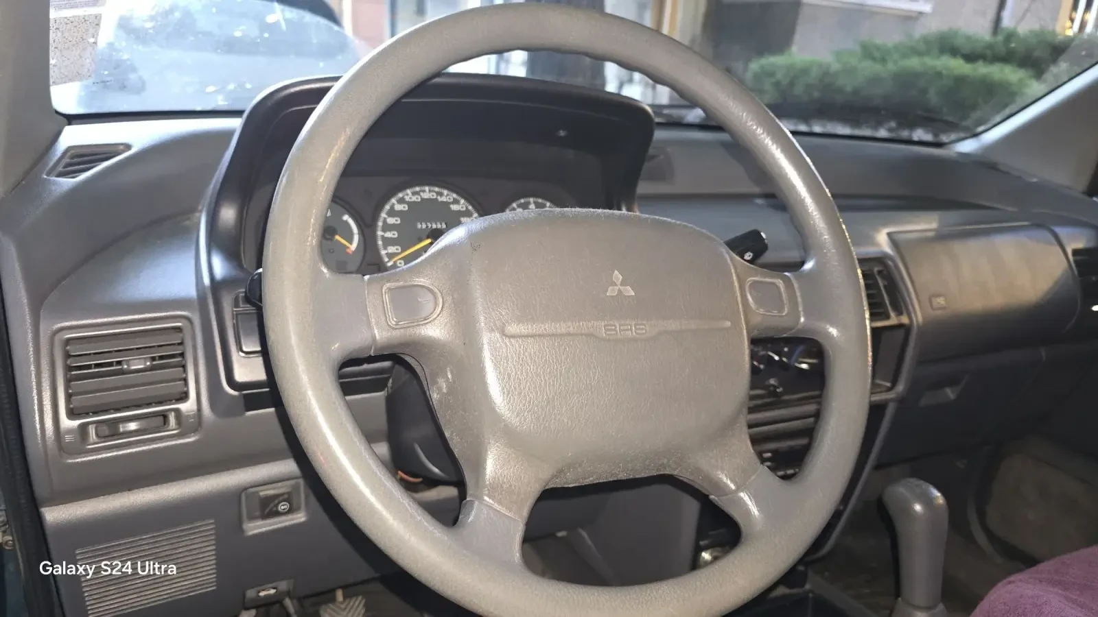Mitsubishi Space wagon  - изображение 7