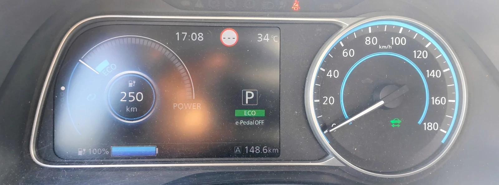Nissan Leaf  40 kwh - изображение 8