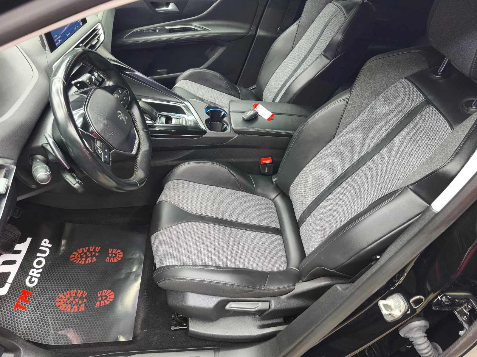 Peugeot 3008 1.6i 181k.c Automatic Euro6 - изображение 8