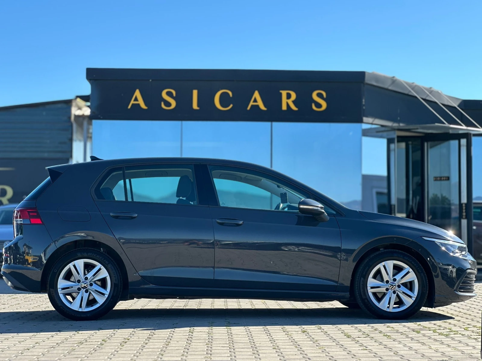 VW Golf / LIFE / 2.0 TDI / FACE / TOP / - изображение 6