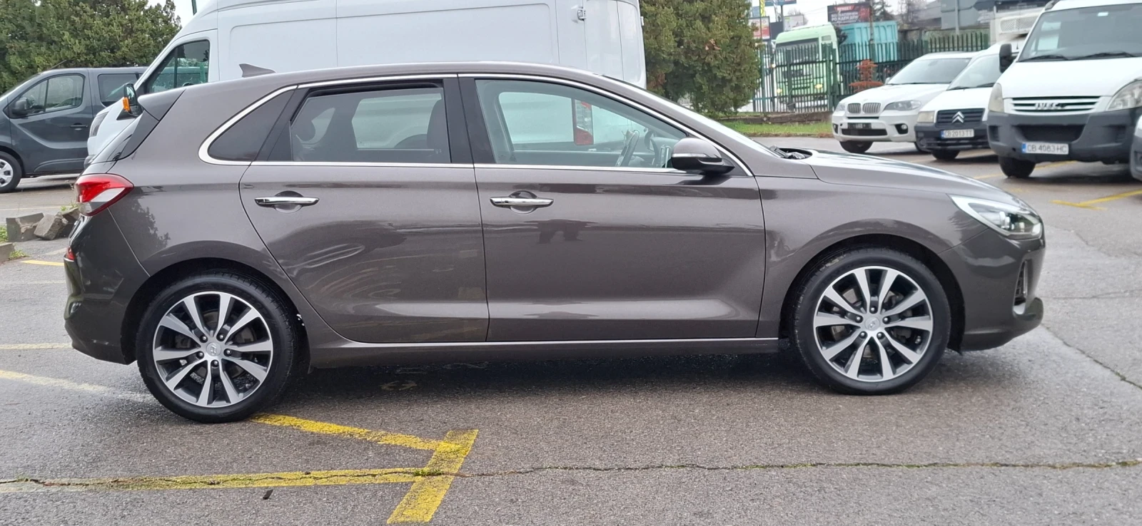 Hyundai I30 1.6 Euro 6 Moon rock Distronic Лимитирана!! - изображение 7