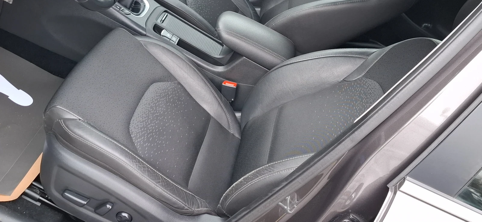 Hyundai I30 1.6 Euro 6 Moon rock Distronic Лимитирана!! - изображение 8