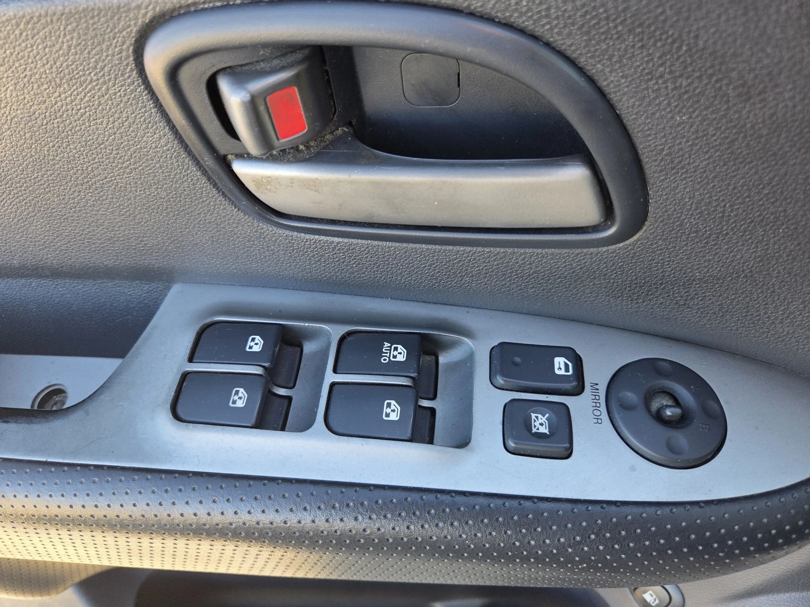 Kia Carens 2.0 I FACE LIFT | Mobile.bg � ����������� 12