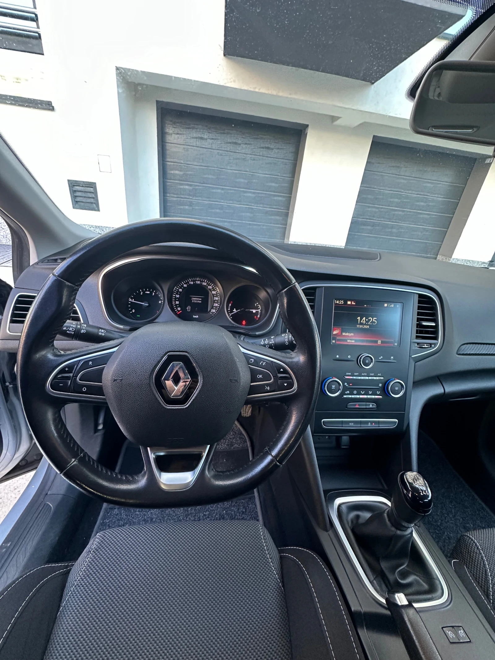 Renault Megane  - изображение 9