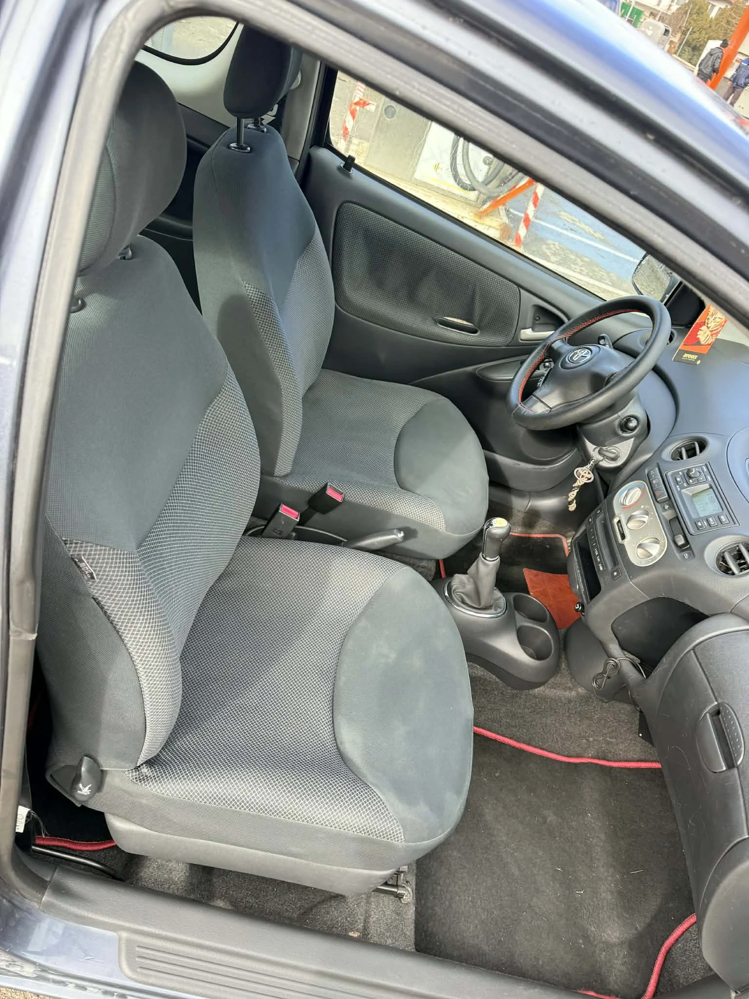 Toyota Yaris 1.3 VVT-i FACELIFT Bluetooth - изображение 8