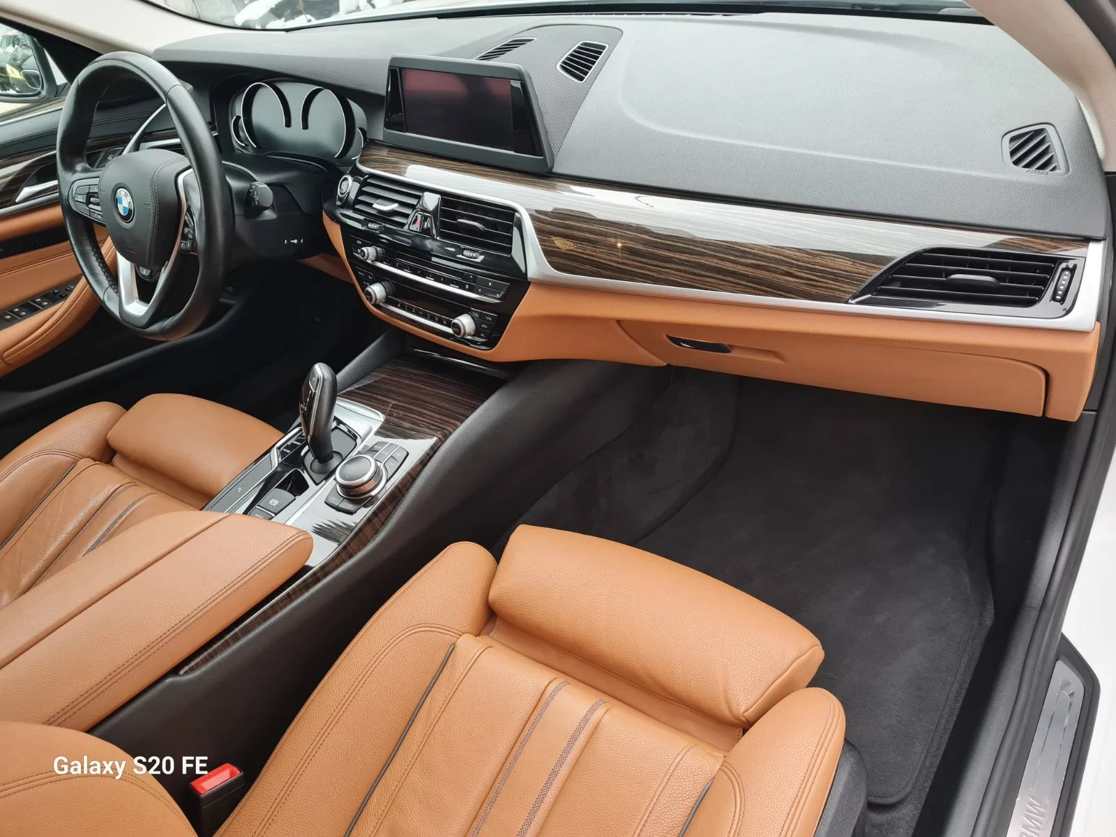 BMW 520 i Германия! Ел.теглич! Подгрев волан! Чисто нова! - изображение 8