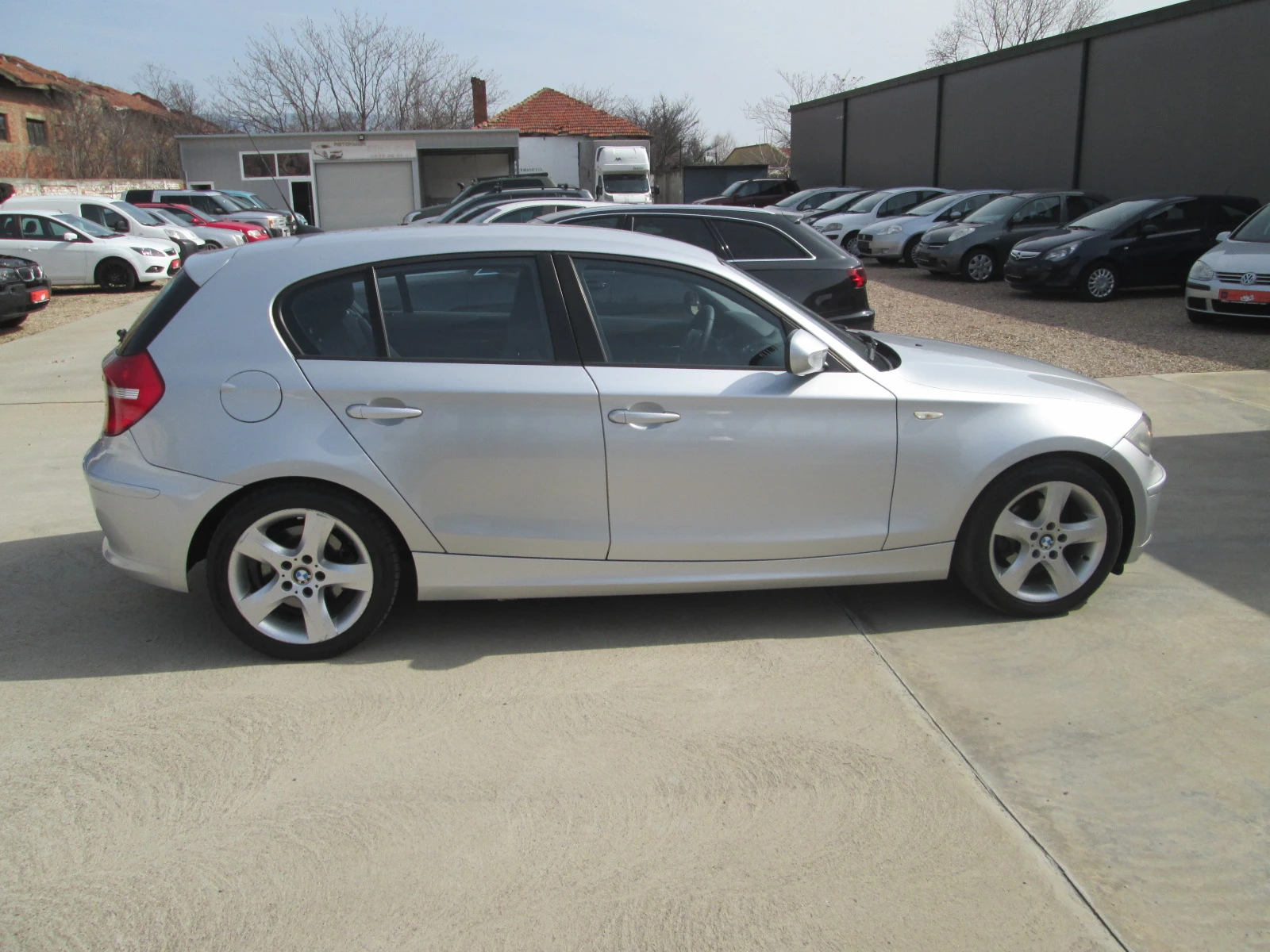 BMW 118 2.0D-Facelift-�������� �������!! | Mobile.bg � ����������� 3