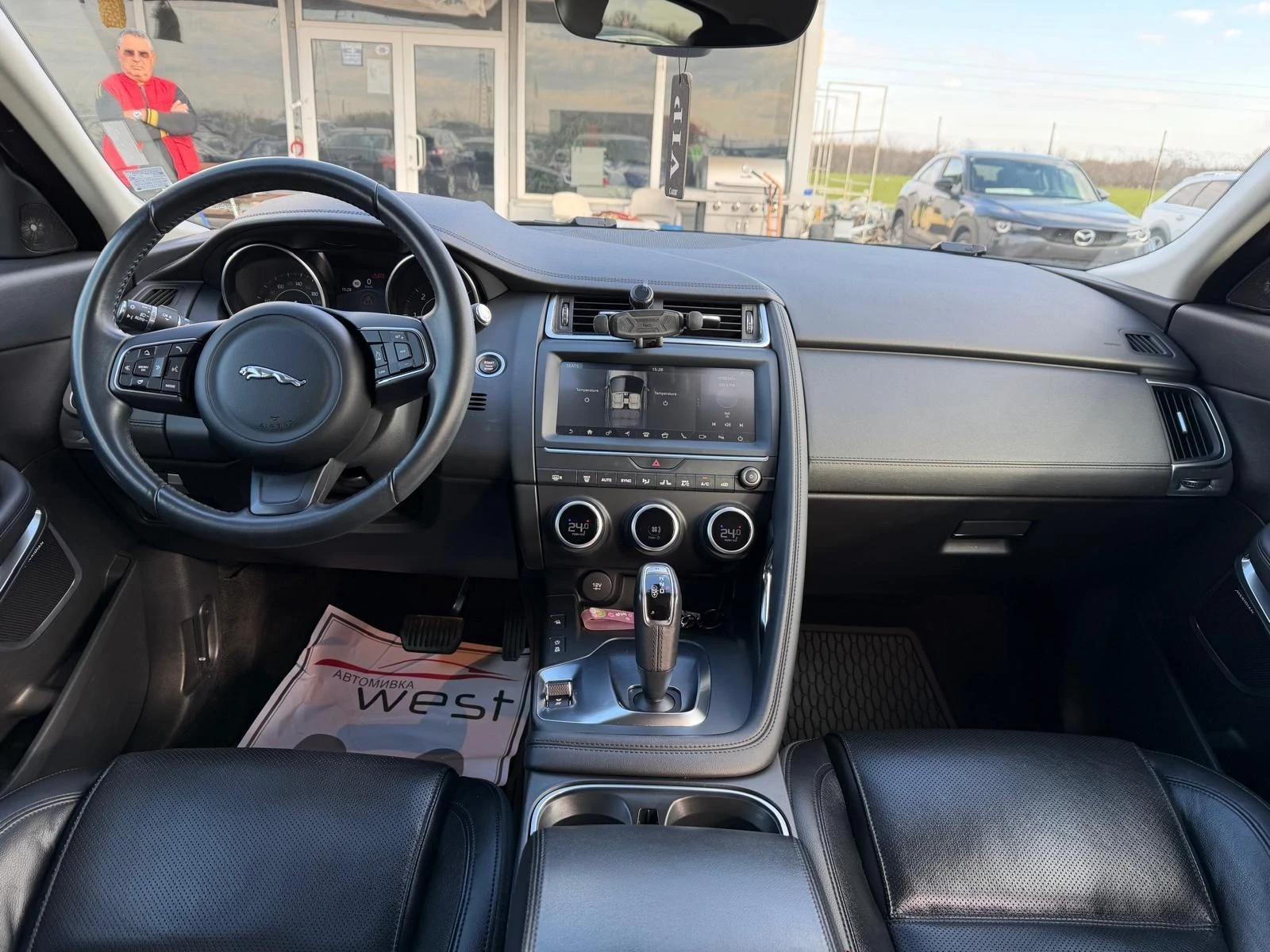 Jaguar E-pace Full! , снимка 5 - Автомобили и джипове - 53969897