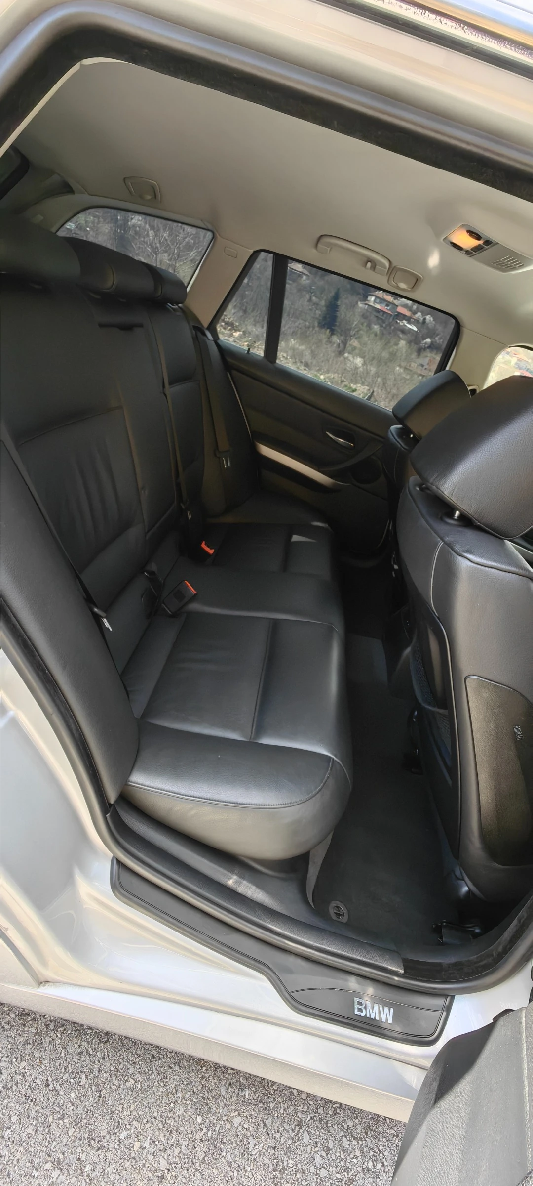 BMW 330 * Само на задно* , снимка 12 - Автомобили и джипове - 54100174