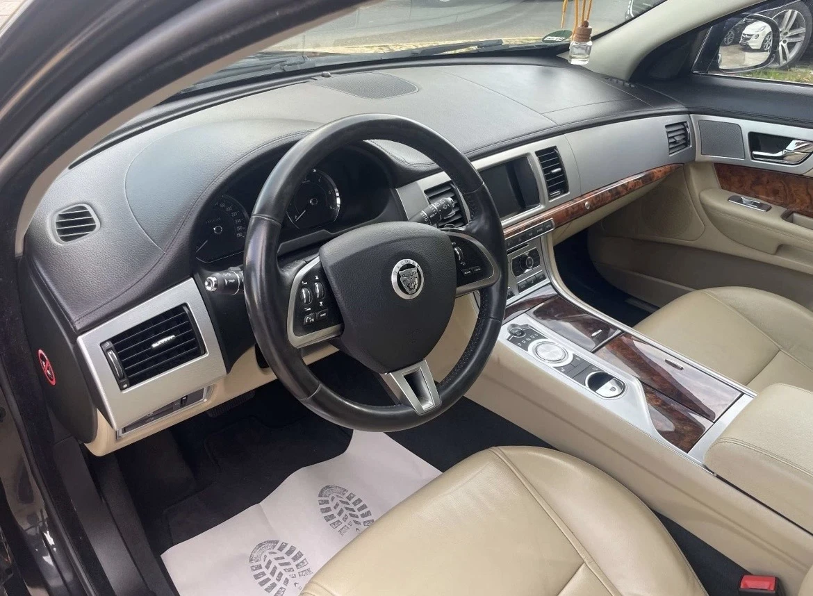 Jaguar Xf, снимка 5 - Автомобили и джипове - 54164293