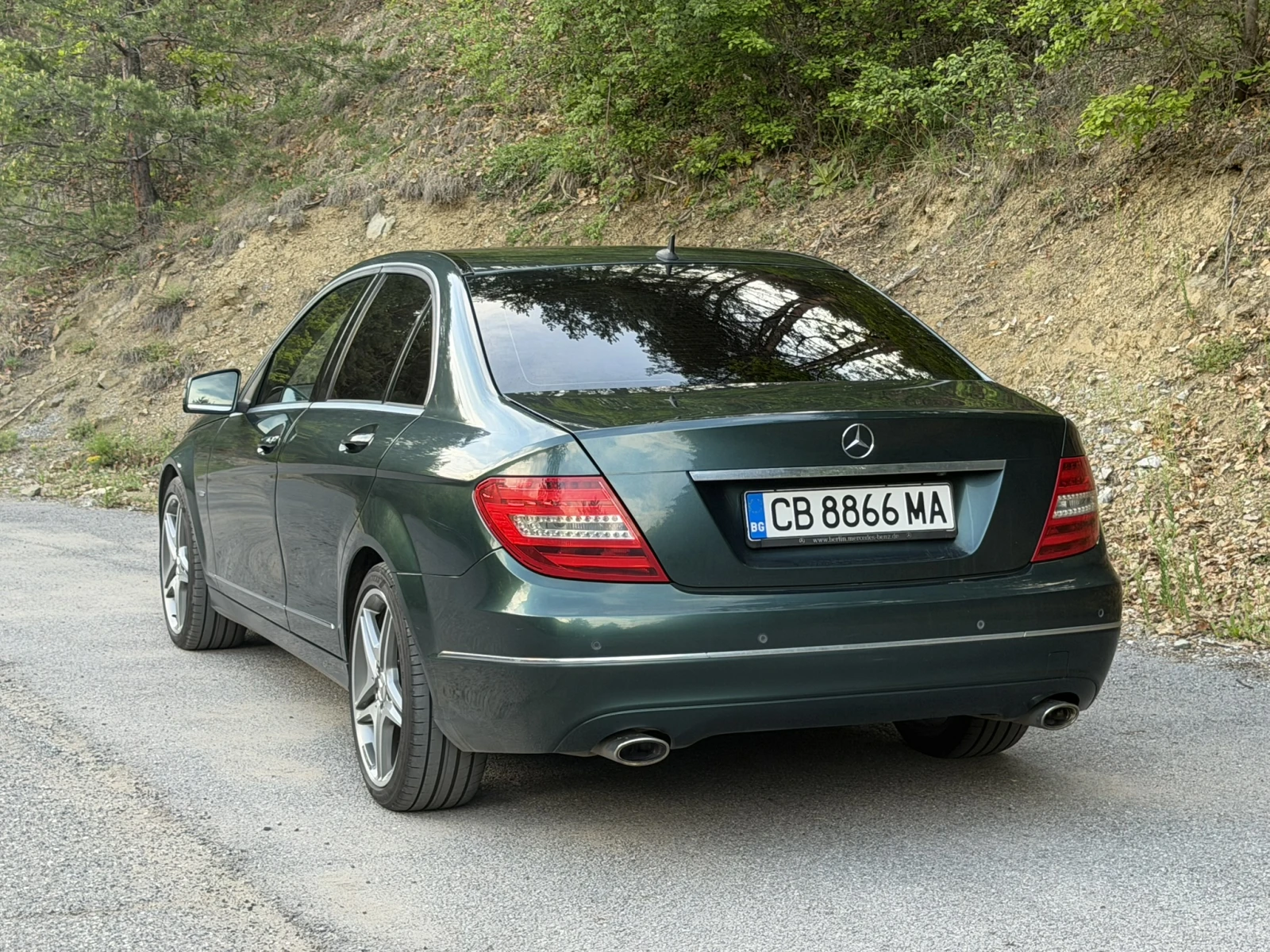 Mercedes-Benz C 350, снимка 3 - Автомобили и джипове - 54501934