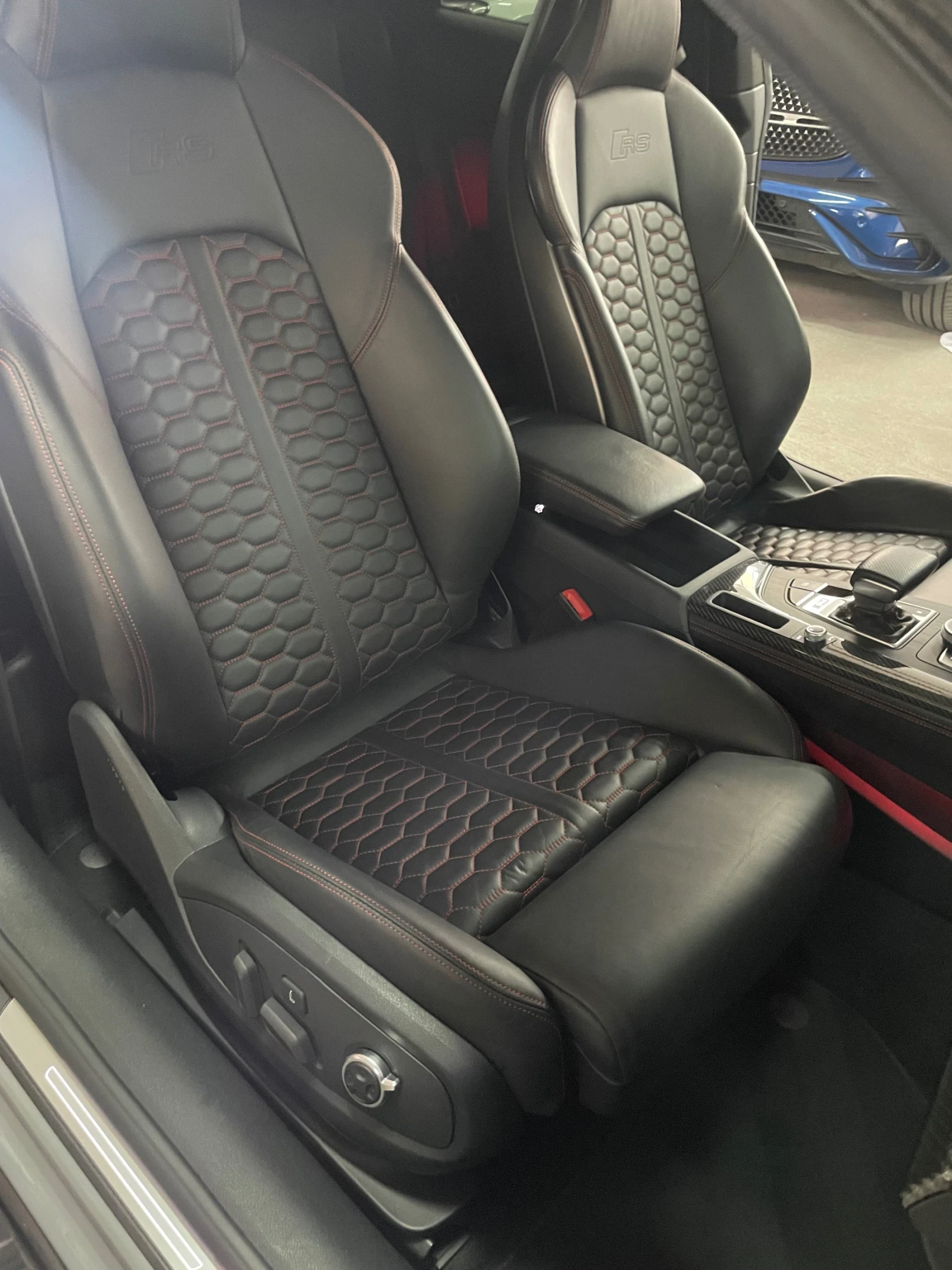 Audi Rs5 B&O/head-up/karbon/360/Distr/подгр/Панор/ОБСЛУЖЕН/, снимка 16 - Автомобили и джипове - 54649058