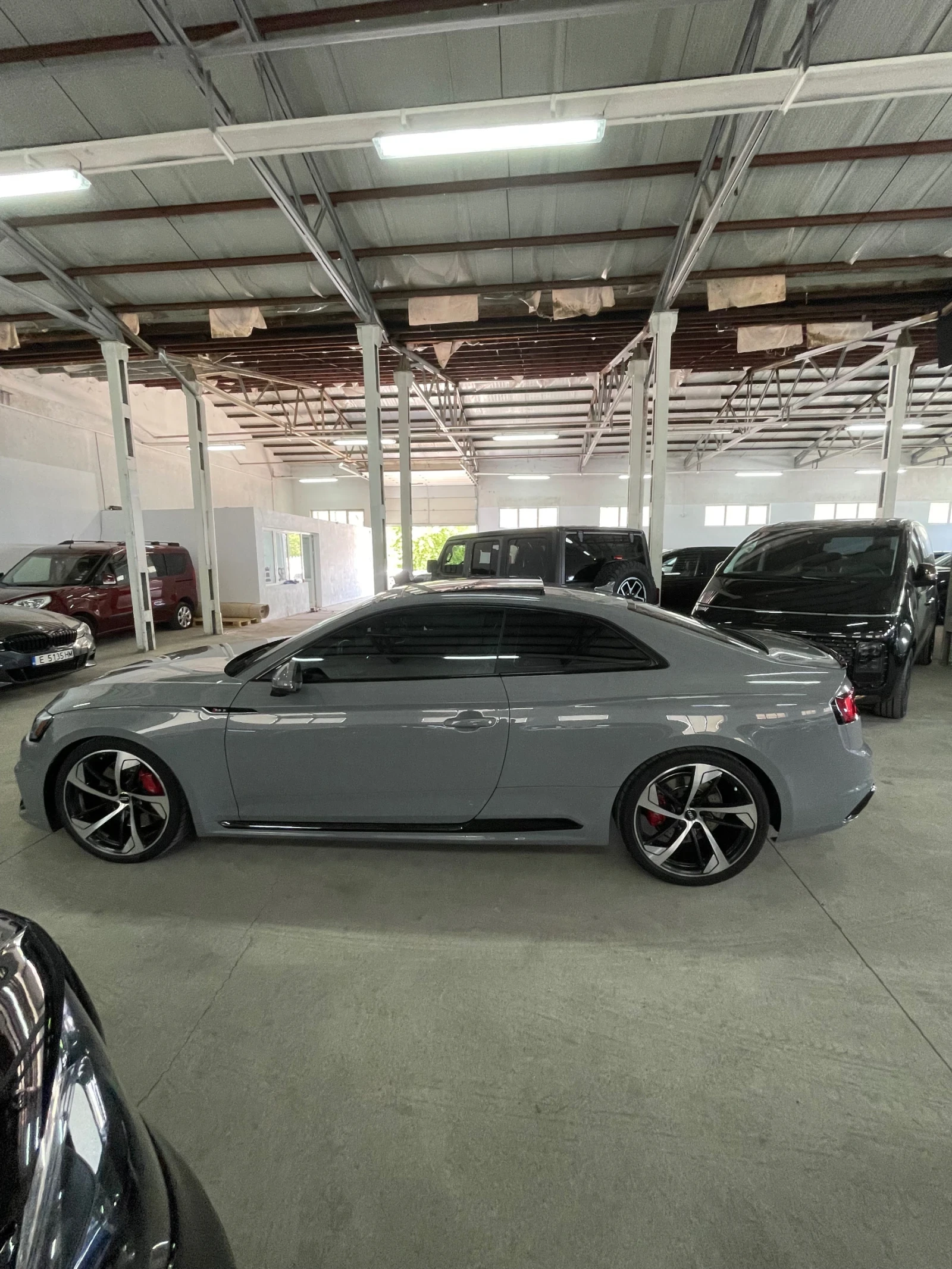 Audi Rs5 B&O/head-up/karbon/360/Distr/подгр/Панор/ОБСЛУЖЕН/, снимка 8 - Автомобили и джипове - 54649058