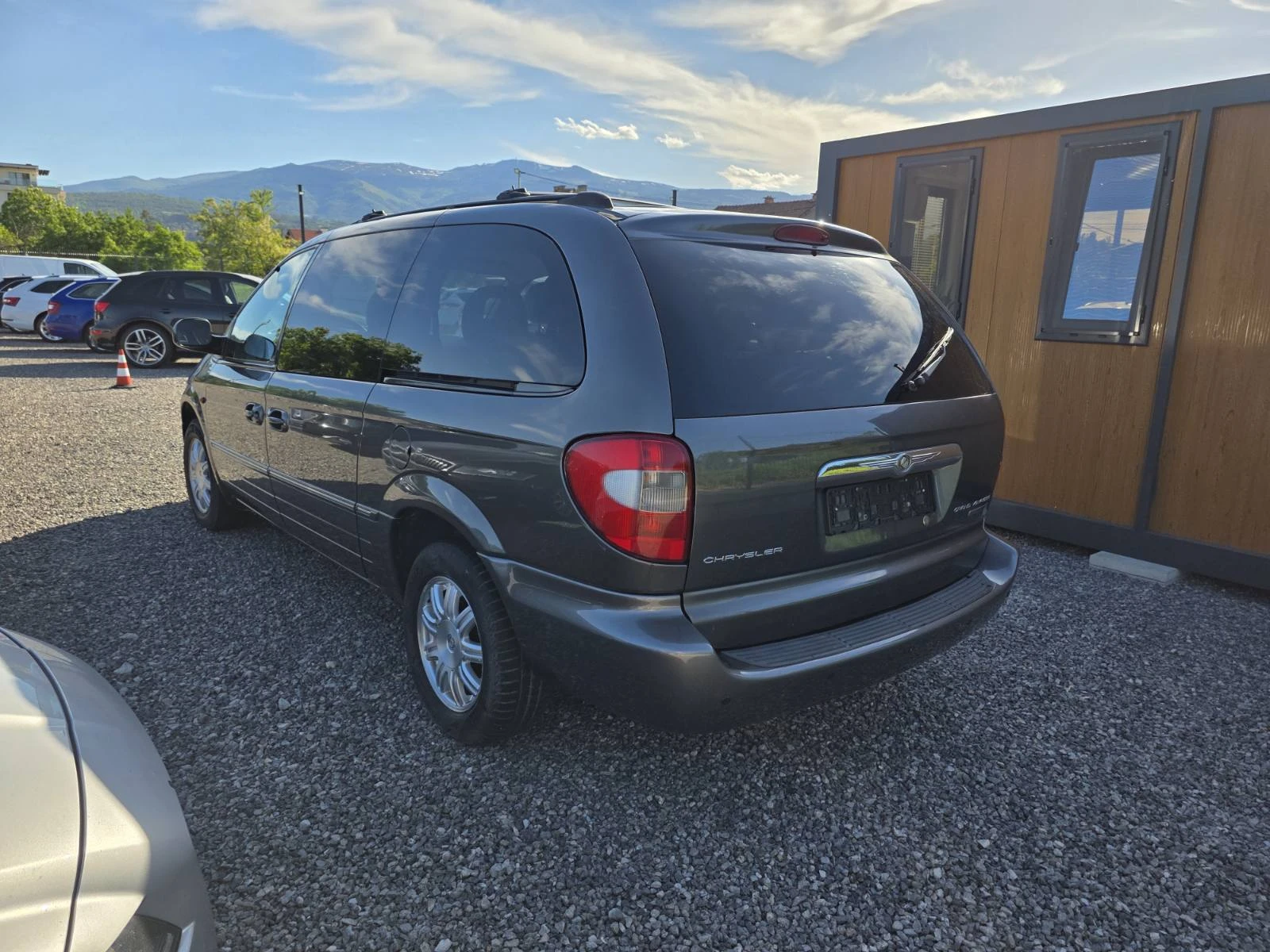 Chrysler Gr.voyager 3.3LPG/4x4/Automatic/7места, снимка 6 - Автомобили и джипове - 54721929