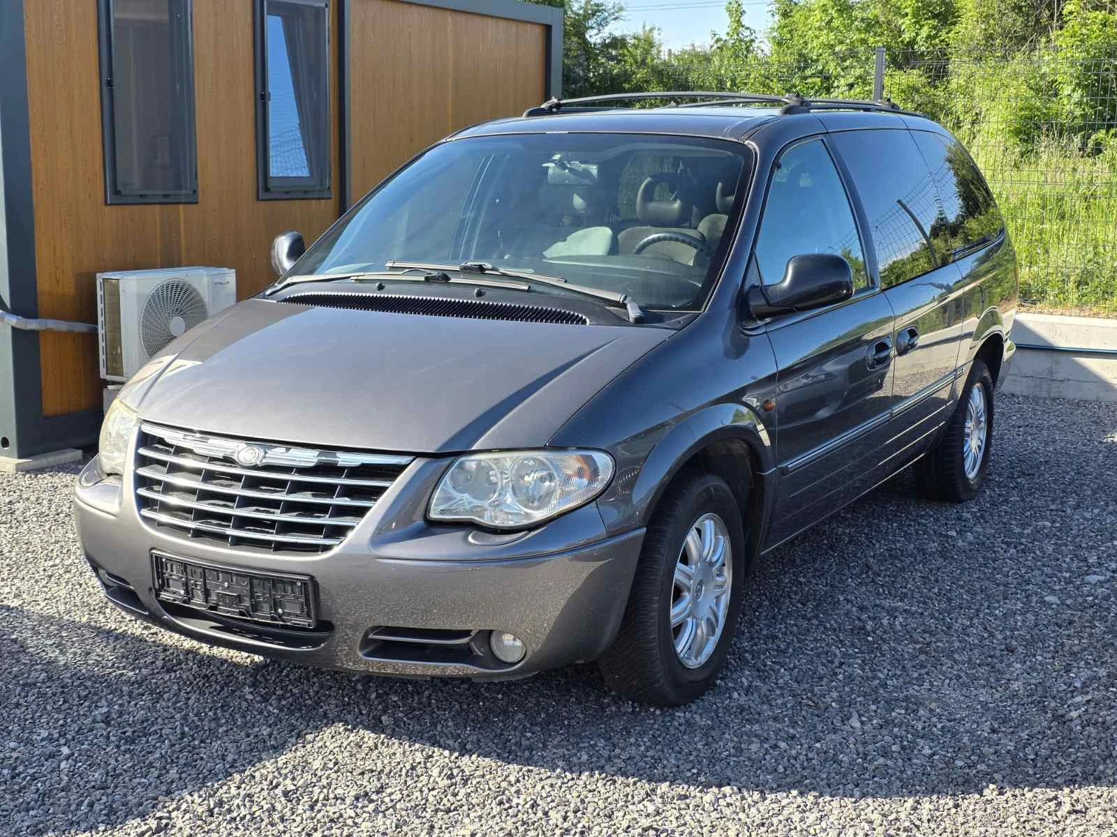 Chrysler Gr.voyager 3.3LPG/4x4/Automatic/7места